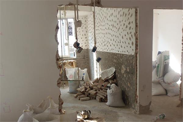 室内装修时可以自己拆除墙体吗？