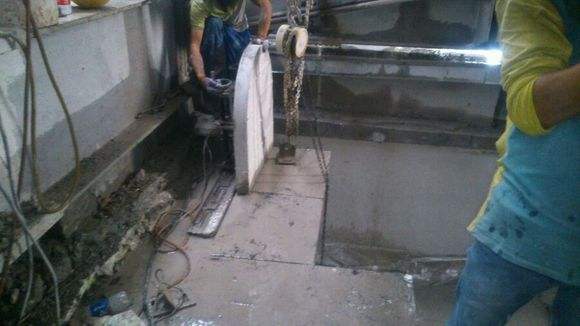 混凝土切割，混凝土静力拆除怎么拆