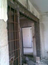 剪力墙上开门洞，需不需加固？