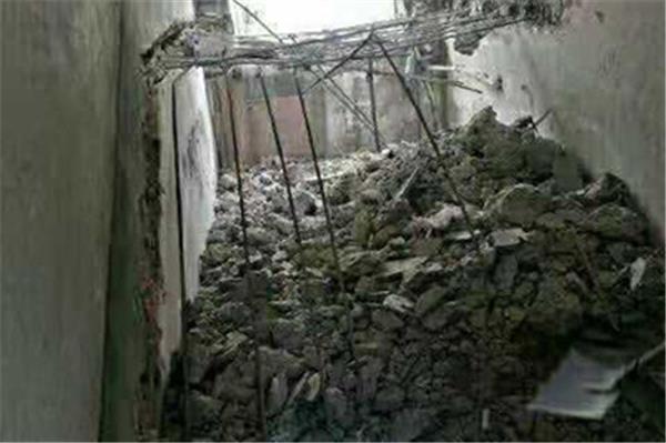 教你如何拆除混凝土楼梯？