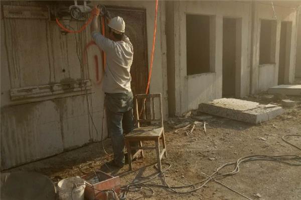 混凝土墙板开门洞的几种方法。