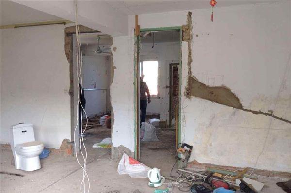 旧房拆除装修的费用大概是多少？