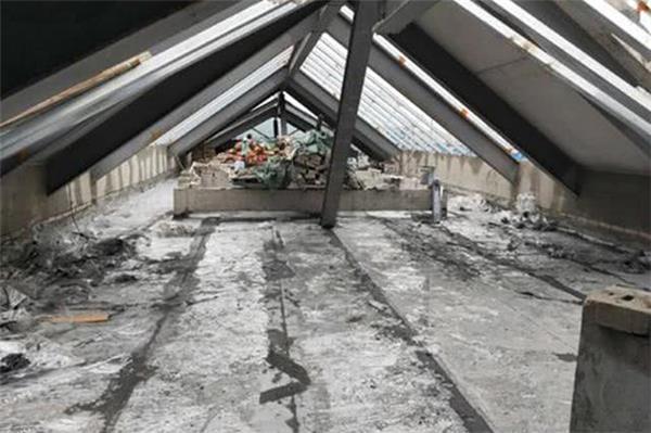 到底顶楼业主是否可以随便改动阁楼的露台？