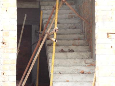 如何拆除混凝土楼梯？有什么好的办法？