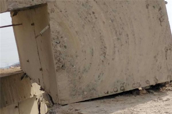 怎么快速拆除厚的混凝土？