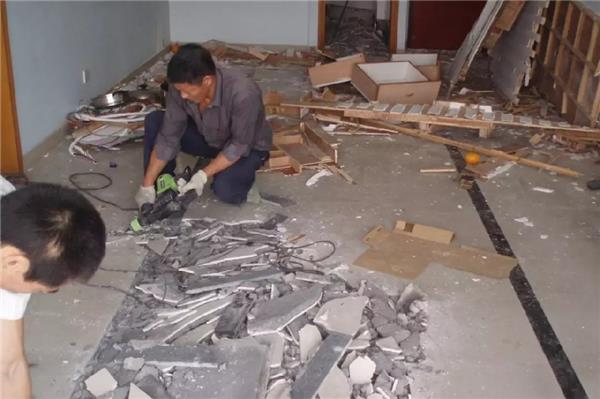 人工拆除墙体要注意哪些事项？