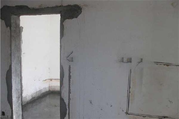 怎么在混凝土墙上开门口？