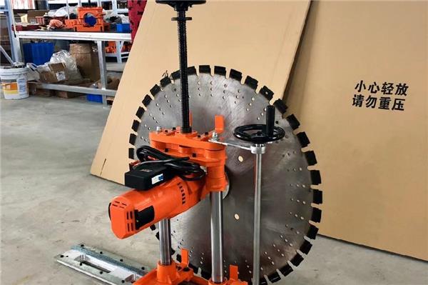 混凝土切割拆除工艺，墙体开门口的方法。