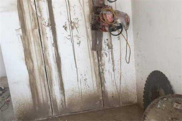 楼房墙壁开门洞怎么好拆？