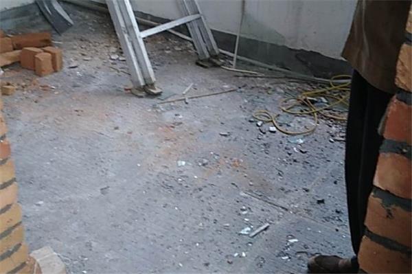 卫生间改造，怎么拆瓷砖