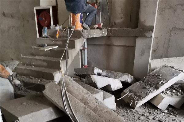 如何拆除混凝土墙，切割拆除楼梯的方法有哪些？