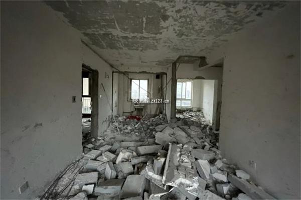 拆除旧装饰一平方多少钱？