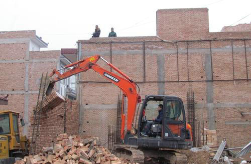 建筑拆除方式选择影响因素有哪些?