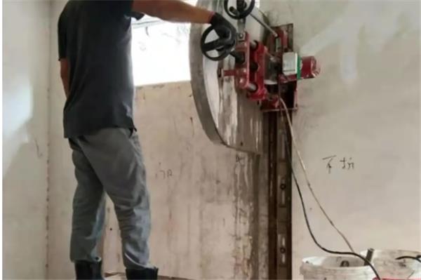 墙体?；ば圆鸪木擦Σ鸪懈钍┕すひ? /></div>
    <div   id=