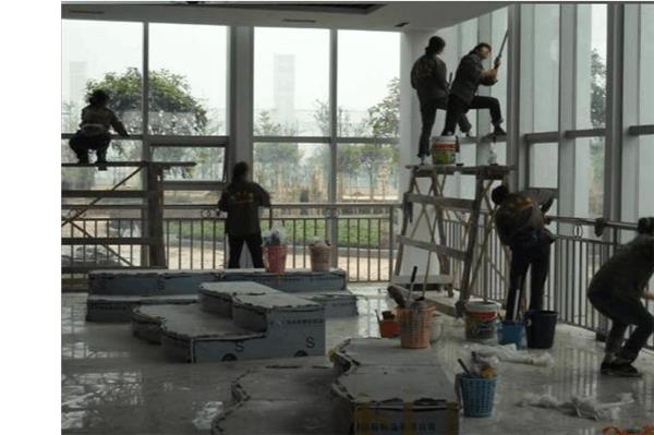 装修拆除施工结束后，清洁归拆除公司负责吗?