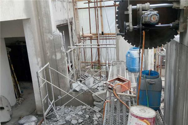 混凝土拆除与拆楼梯的方法与技巧
