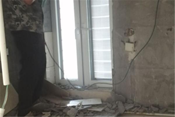 装修拆改工程-砸墙砖，砸地砖