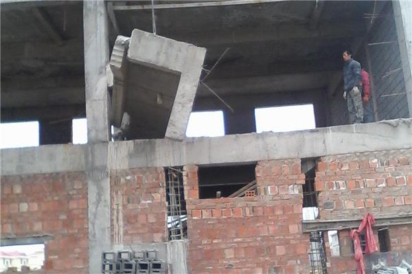 拆楼梯，拆除楼梯，混凝土拆除-拆除楼梯步骤,楼梯拆除安全,混凝土楼梯拆除