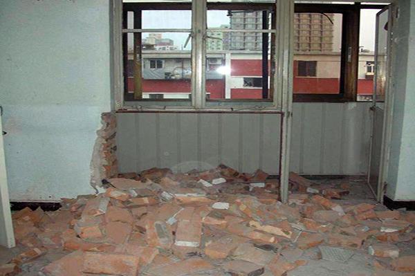 隔断拆除服务，专业拆除公司，报价透明-隔断墙拆除费用，按平米收费，公平合理