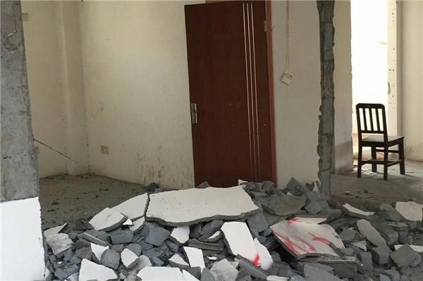 装修拆墙与墙面翻新费用解析：计算技巧与影响要素